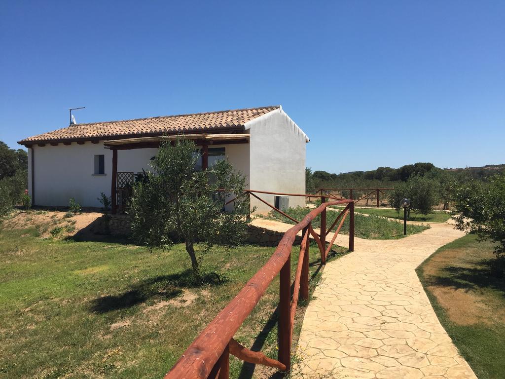 Villa Agriturismo Mieleamaro à Olbia Extérieur photo