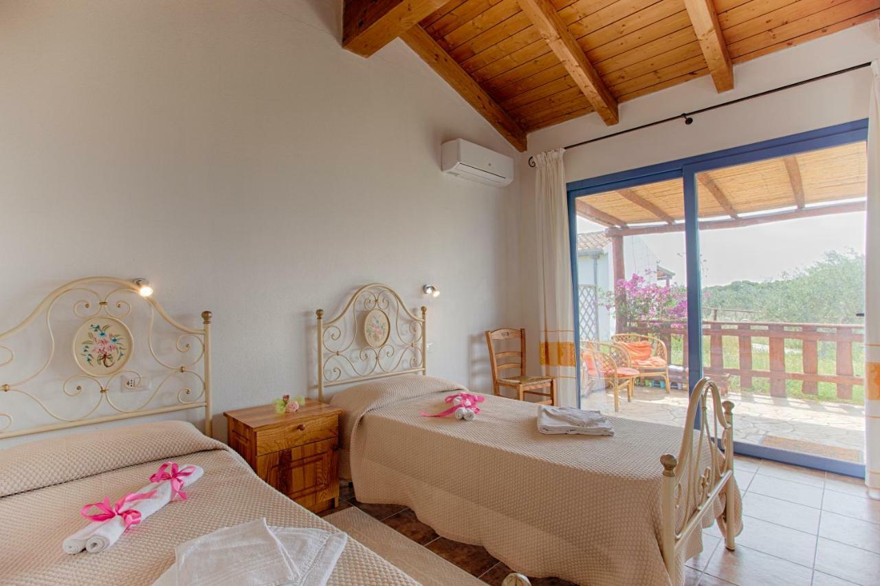 Villa Agriturismo Mieleamaro à Olbia Extérieur photo